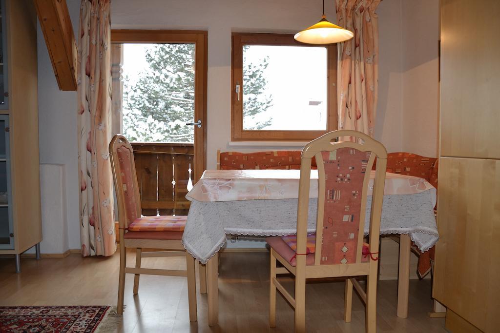 Landhaus Riedl Scharnitz Zimmer foto